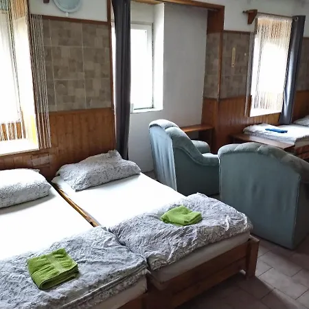 U Dragouna Bed & Breakfast *
